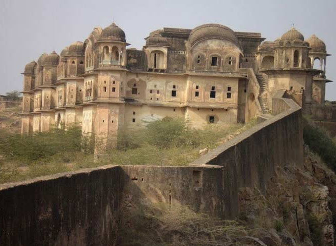 Fort Mandholi, India